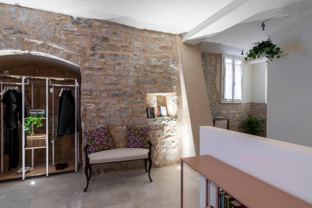 Cornelia Cavern Cosy Studio Apartment In Spello Bagian luar foto